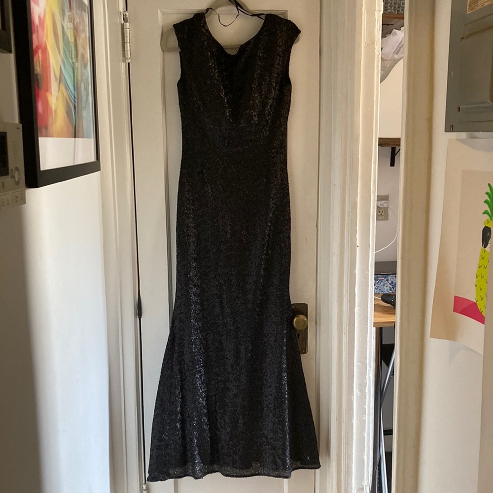 Hobbs black sequin black tie dress. Low cut back with mermaid tail. UK 12/US 8